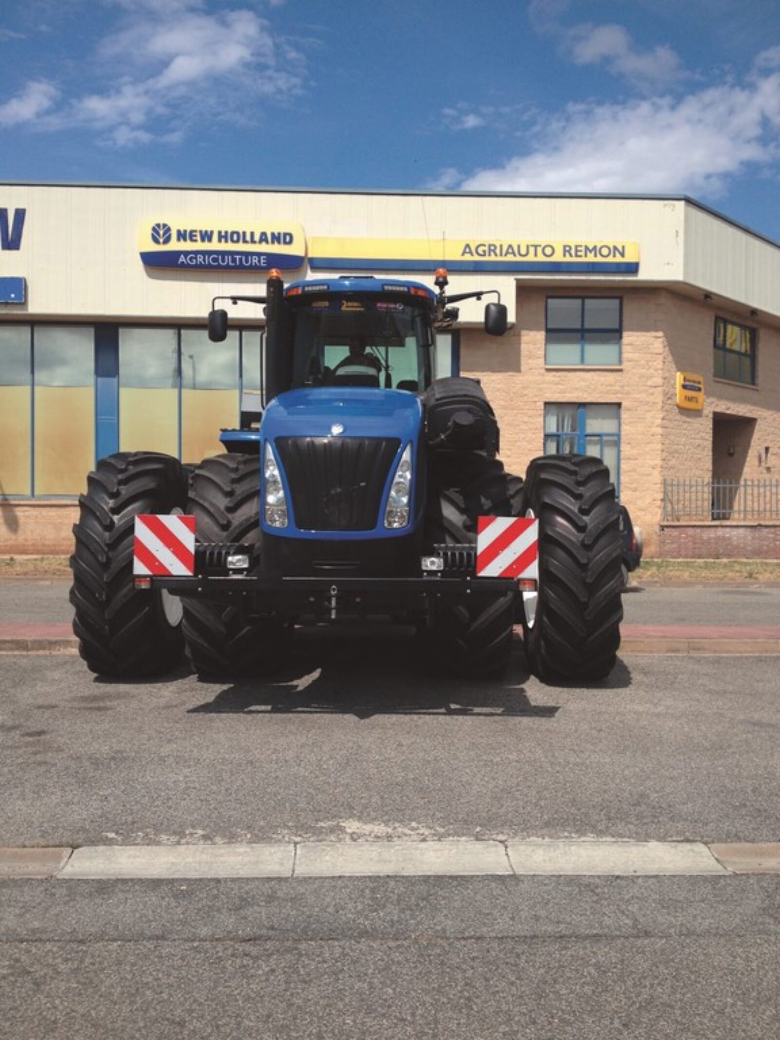 Primer New Holland T9 vendido en España