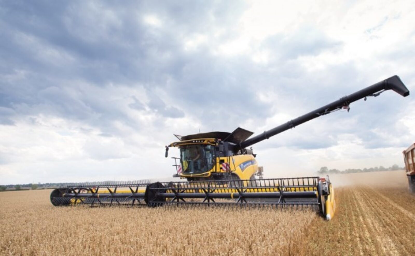 New Holland Agriculture pulveriza la marca actual del RECORD GUINNESS