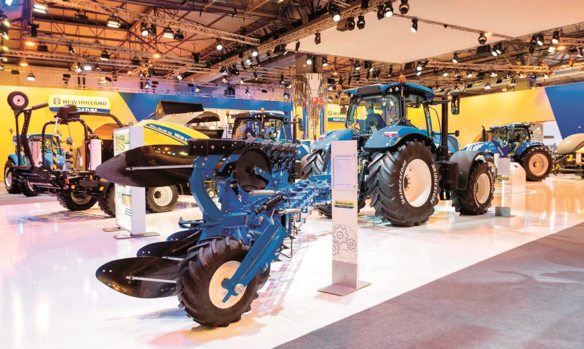 Presentación nueva línea de aperos New Holland en FIMA 2018